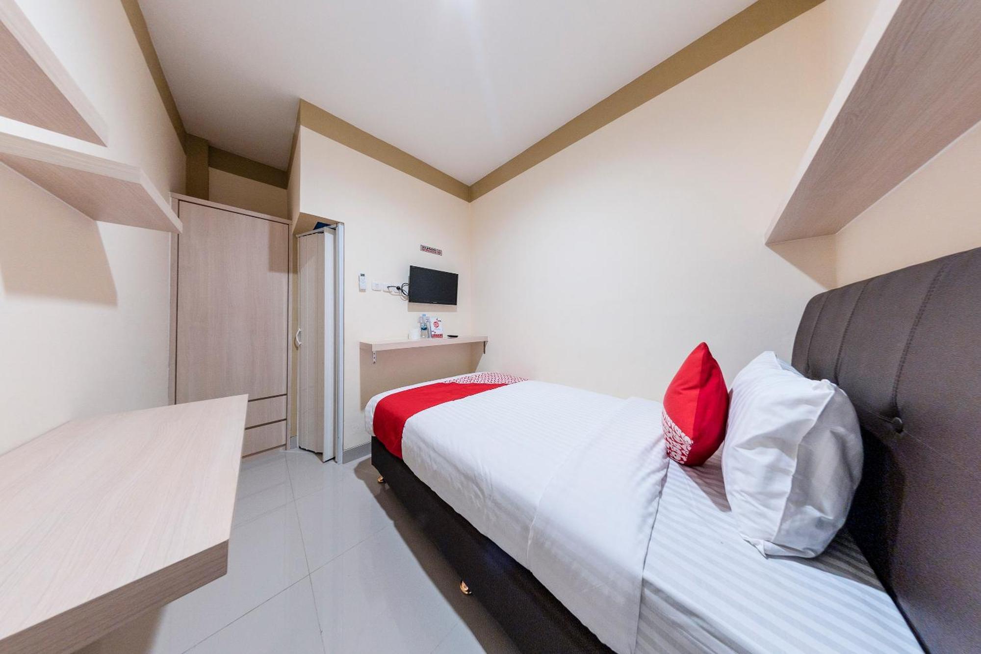 โอโย 478 บัลคอน บิรู เนียร์ อาร์เอสยูดี ซาวาห์ เบซาร์ Hotel จาการ์ตา ภายนอก รูปภาพ